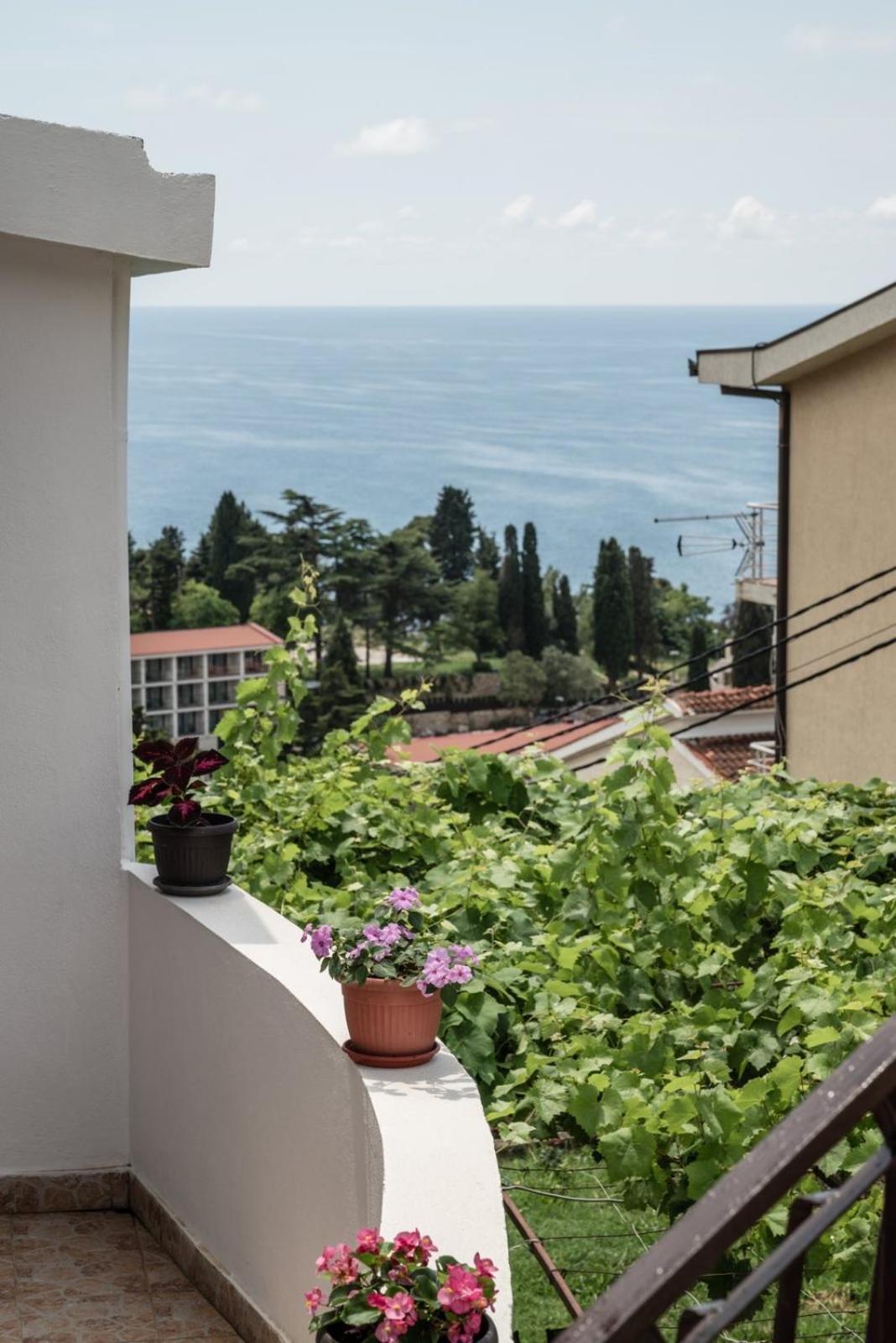Adriatic Sea View Rooms Ulcinj Bagian luar foto